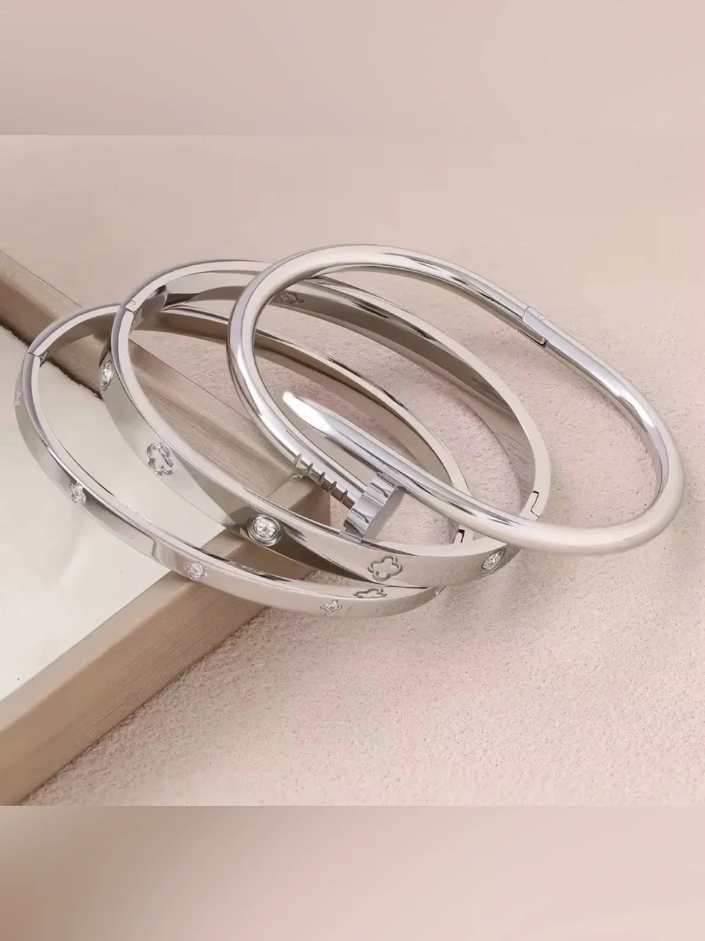 Nail Motif Bangle Bracelet Set of 3 Silver